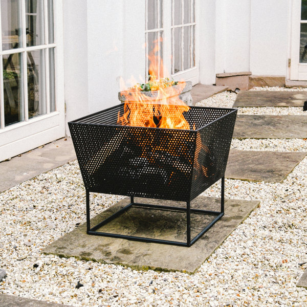 Freeport Park Feuerschale Breanna aus Gusseisen & Bewertungen | Wayfair.de